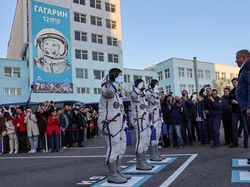 3 Astronaut-Kosmonaut Akan Meluncur ke ISS Pakai Soyuz MS-27