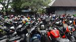 Ada Pemutihan Pajak, Warga Padati Samsat Kota Bekasi