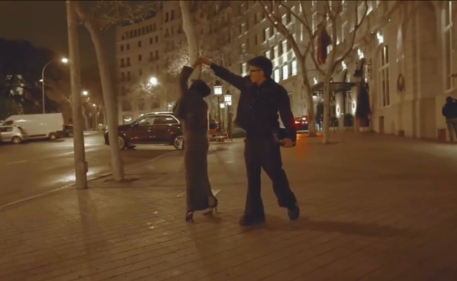 Kebahagiaan jelas terpancar di wajah Atta dan Aurel yang bisa menghabiskan waktu hanya berdua saja.  Foto: Instagram/@attahalilintar