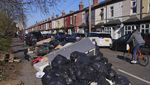 Banyak Sampah Numpuk di Jalanan Birmingham Inggris