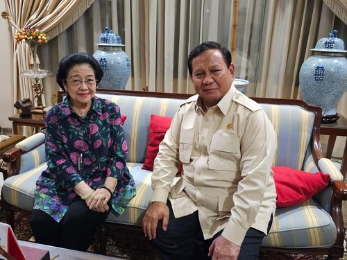 Begini potret momen pertemuan empat mata Prabowo Subianto dengan Ketua Umum PDIP Megawati Soekarnoputri di Teuku Umar. (Dok Instagram Sufmi Dasco Ahmad).