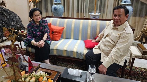 Begini potret momen pertemuan empat mata Prabowo Subianto dengan Ketua Umum PDIP Megawati Soekarnoputri di Teuku Umar. (Dok Instagram Sufmi Dasco Ahmad).