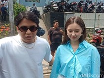Ungkapan Kebahagiaan Vika Kolesnaya Usai Dilamar Billy Syahputra