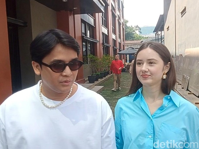 Billy Syahputra dan Vika Kolesnaya