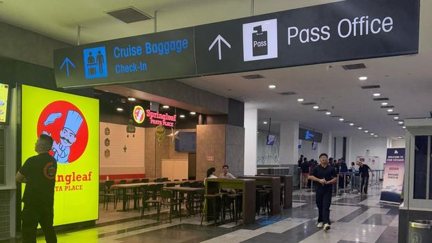 Boarding Naik Kapal Pesiar Star Voyager
