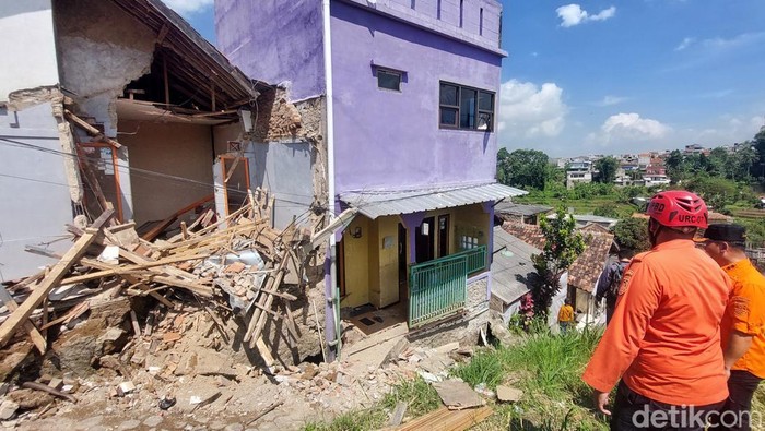 BPBD Kota Cimahi cek rumah rusak terdampak pergerakan tanah