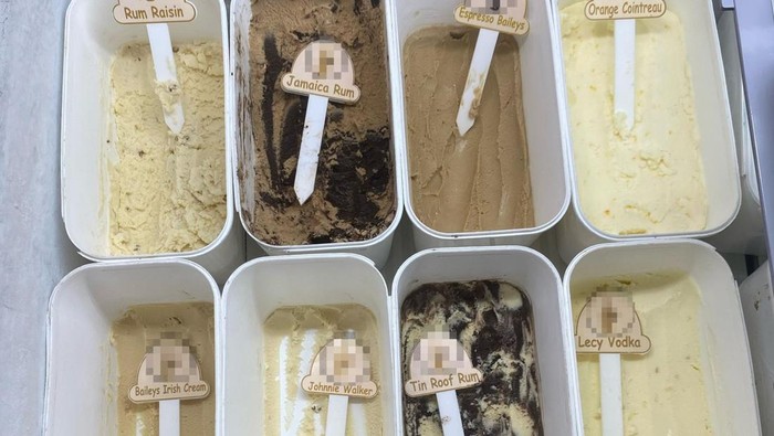 Es krim alkohol di Surabaya disegel
