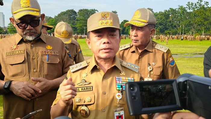 Gubernur Jambi Al Haris usai Apel Kedisiplinan saat hari pertama dinas