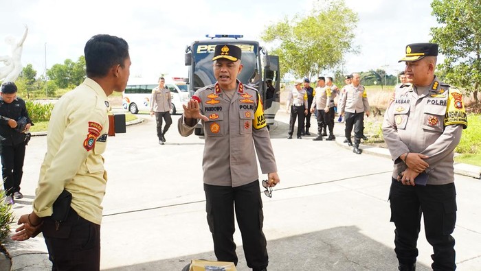 Kapolda Bangka Belitung (Babel) Irjen Hendro Pandowo melakukan patroli ke sejumlah perumahan dan perkantoran.