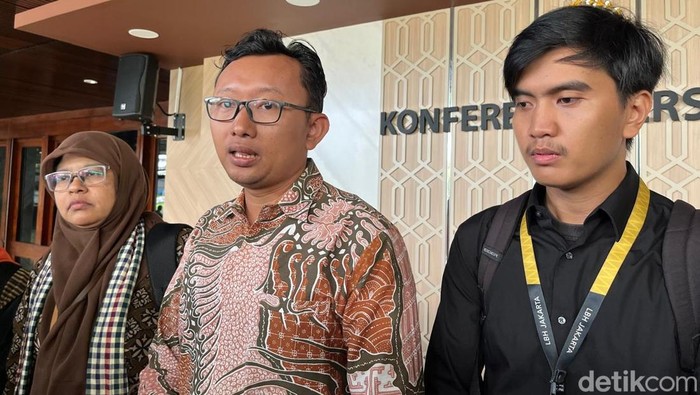 Ketua Yayasan Lembaga Bantuan Hukum Indonesia (YLBHI) Muhammad Isnur. Foto: Anggi/detikcom.