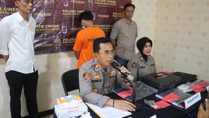 Konferensi pers di Polsek Cinere (dok. Istimewa)