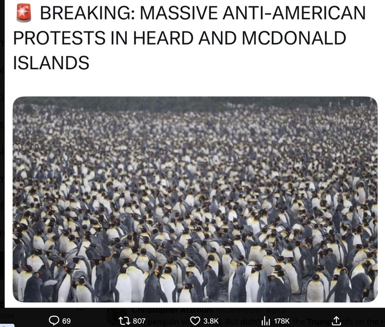 Meme pulau penguin kena tarif Trump