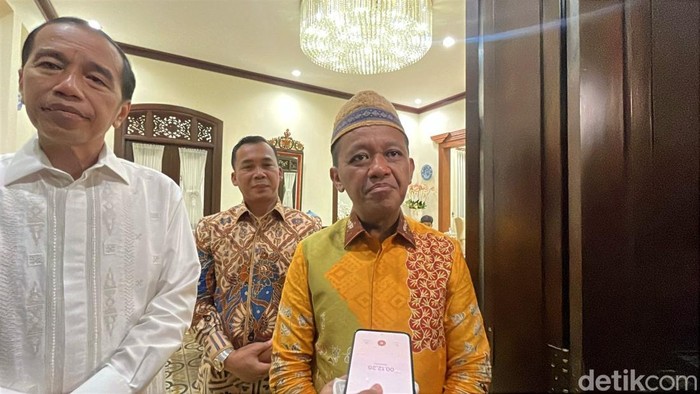 Menteri ESDM, Bahlil Lahadalia dan Menteri Kependudukan dan Keluarga Berencana Nasional (BKKBN), Wihaji, temui Jokowi di Solo, Selasa (8/4/2025)