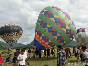Meriahnya Gelaran Festival Balon Udara Tradisional di Tulungagung