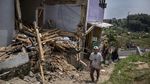 Penampakan 10 Rumah Rusak Akibat Pergerakan Tanah di Cimahi