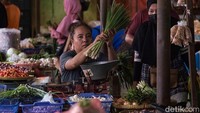 Hari ini warga sudah kembali dari kampung halaman untuk kembali mencari nafkah.