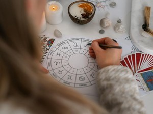 Ramalan Zodiak 2 Juni: Pisces Tetap Berusaha, Aries Tunggu Waktu yang Tepat