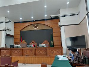 Staf Hasto Gugat KPK Lewat Praperadilan, Minta HP yang Disita Dikembalikan