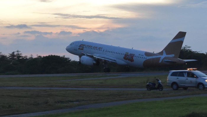Super Air Jet Mendarat di Buton