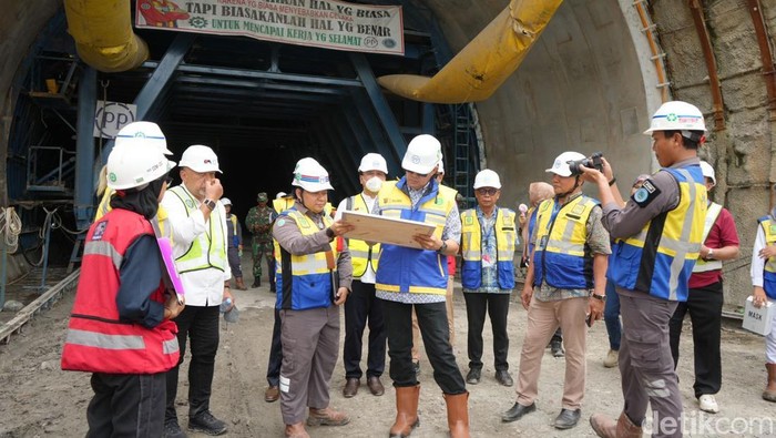 Terowongan Pertama di Kalimantan