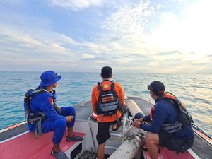 Nelayan asal Banten Jatuh Saat Tarik Jangkar Kapal di Bangka