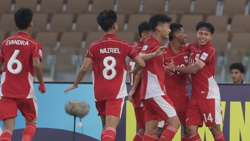 Kemenangan didapat Timnas Indonesia U-17 saat bersua Yaman pada matchday kedua Grup C Piala Asia U-17, Senin (7/4/2025) malam WIB. RI menang telak 4-1 pada laga yang berlangsung di Stadion Prince Abdullah Al-Faisal, Jeddah.