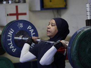 Rencana Prancis Larang Berhijab di Olahraga Bikin Atlet Muslim Frustasi
