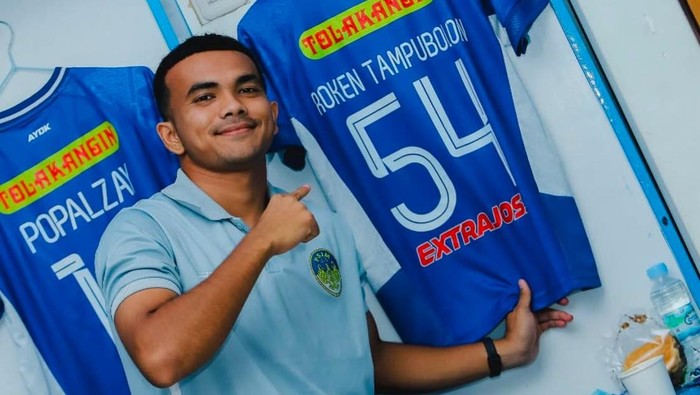 Winger PSIM Roken Tampubolon bersiap menikah pada Juni 2025 mendatang.