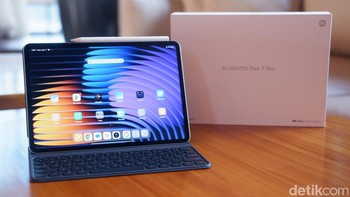 Salah satunya adalah Erafone yang menyediakan Promo Kombo Erafone, sehingga kamu bisa mendapatkan Xiaomi Pad 7 Pro dengan bonus yang menarik. Kamu juga bisa melihat info terkait Xiaomi Pad 7 Pro di Eraspace. Foto: Adi Fida Rahman/detikINET