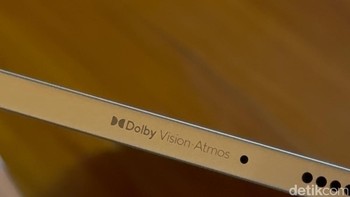 Empat speaker yang didukung Dolby Atmos menghadirkan pengalaman audio imersif, cocok untuk menonton film atau mendengarkan musik. Foto: Adi Fida Rahman/detikINET