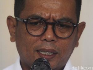 Andra Soni Bentuk Tim Pengendalian Banjir Tangerang Raya