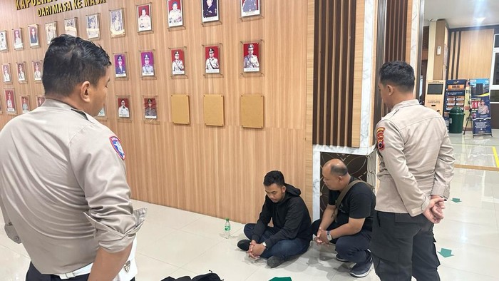 Pelaku begal payudara, BTN (30), saat diamankan di Mapolresta Solo, Selasa (8/4/2025).
