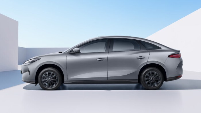 BYD e7 BYD e7
