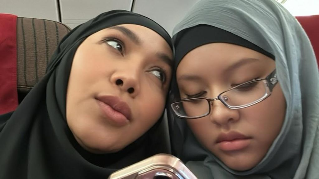 Anak Ubah Sisi Tomboi Dewi Gita Jadi Lebih Feminin