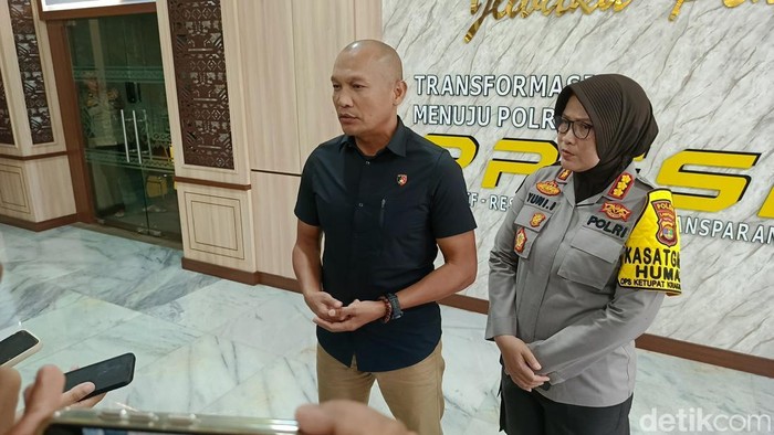 Direktur Ditreskrimum Polda Lampung Kombes Pahala Simanjuntak