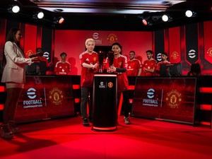 Gamer Indonesia Wakili Manchester United di Turnamen eFootball Dunia