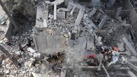 Israel terus membombardir wilayah Gaza dan menewaskan warga sipil Palestina.  