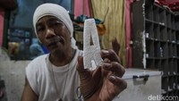 Bahkan selepas pandemi pun usaha papan bunga tak mampu kembali ke performa awal karena sudah mulai banyak toko-toko baru di pinggir jalan ataupun penjualan secara online.