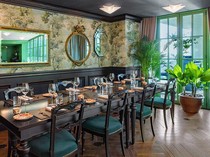 Mewah! 5 Rumah Mode Dunia Ini Punya Kafe dan Resto Cantik