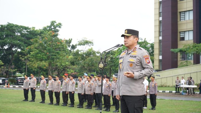 Kapolda Riau Irjen Herry Heryawan memerintahkan jajarannya mempercepat program prioritas.