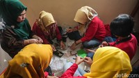 Semua produk olahan itu rutin dibawa ke berbagai pameran untuk dijual.  