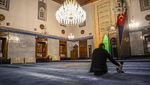 Menikmati Keindahan Arsitektur Masjid Haci Bayram Cami di Turki