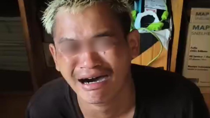 Momen preman Garut menangis di kantor polisi