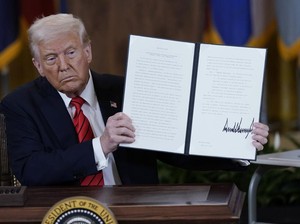 Dampak Buruk Perang Dagang AS vs China