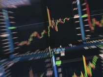 Bursa Saham Eropa Babak Belur Gara-gara Tarif Trump