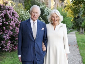 Ini Isi Kado Natal Raja Charles III untuk Seluruh Staf Istana