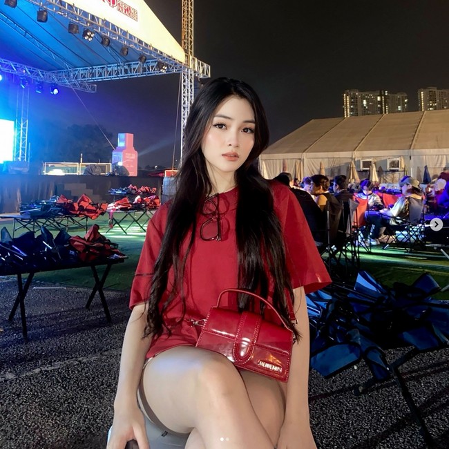 Ranea lahir pada 4 September 1999 dan saat ini berusia 25 tahun. Foto: Instagram @raneaezreen