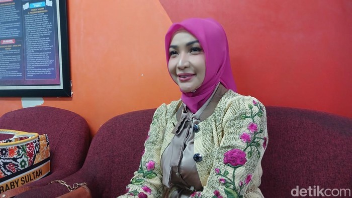 roro fitria