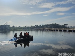 Penyelam Diterjunkan Cari Bocah yang Tenggelam di Waduk Saguling