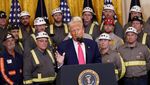 Trump Teken Aturan Genjot Produksi Batu Bara